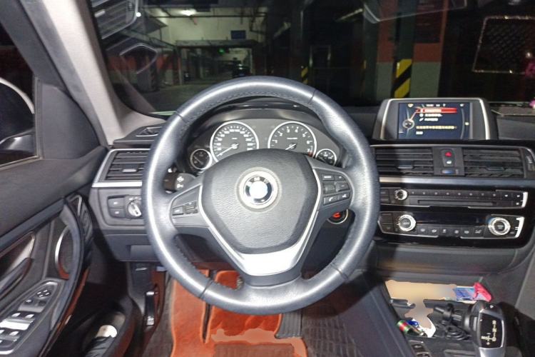 Used BMW 3 Series 2017 320Li Fashion Model Steering Wheel