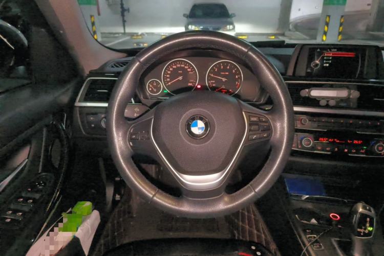 Used BMW 3 Series 2017 320Li Fashion Model Steering Wheel