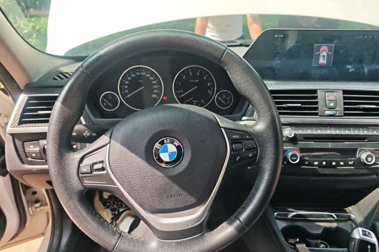 Used BMW 3 Series 2017 320Li Fashion Model Steering Wheel