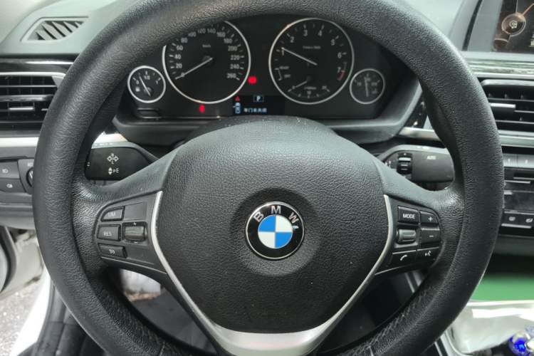 Used BMW 3 Series 2017 320Li Fashion Model Steering Wheel