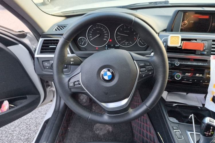 Used BMW 3 Series 2017 320Li Fashion Model Steering Wheel
