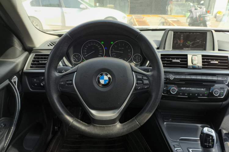 Used BMW 3 Series 2017 320Li xDrive Fashion Model Steering Wheel