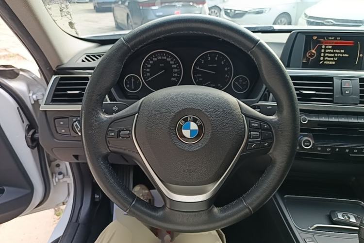 Used BMW 3 Series 2017 320Li Fashion Model Steering Wheel