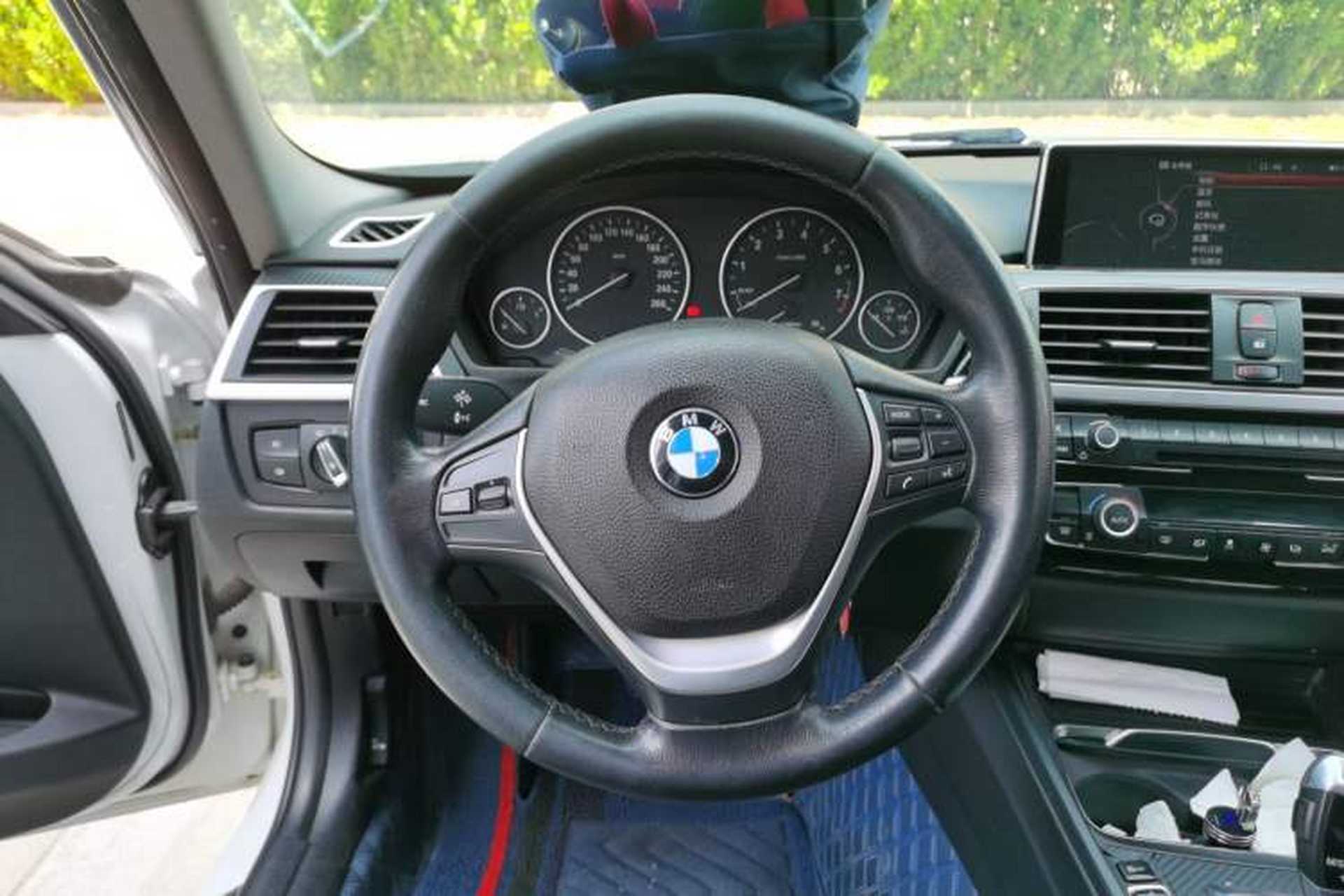 Used BMW 3 Series 2017 320Li Fashion Model Steering Wheel