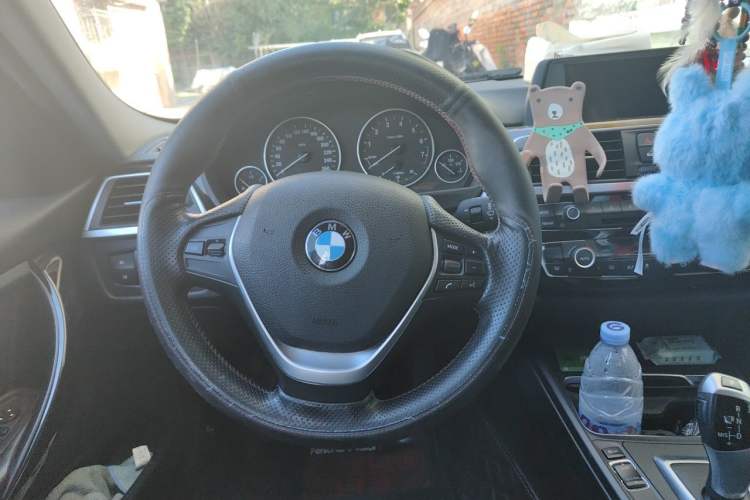 Used BMW 3 Series 2017 320Li Fashion Model Steering Wheel