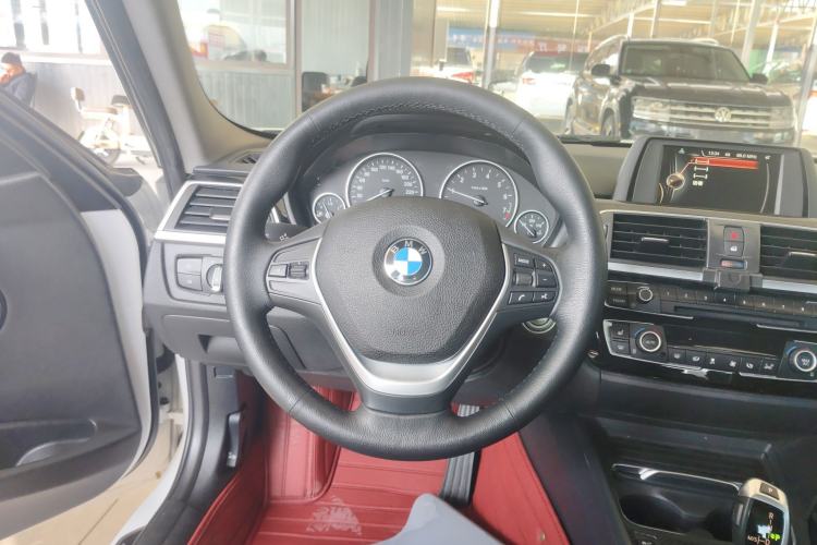 Used BMW 3 Series 2017 320Li xDrive Fashion Model Steering Wheel