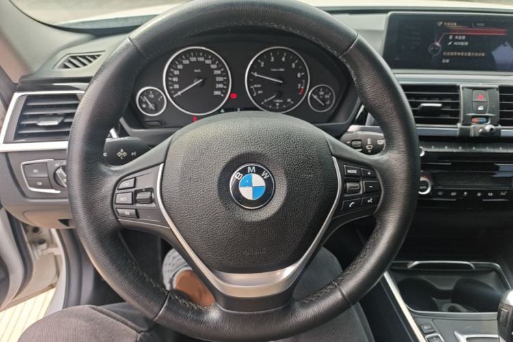 Used BMW 3 Series 2017 320Li Fashion Model Steering Wheel