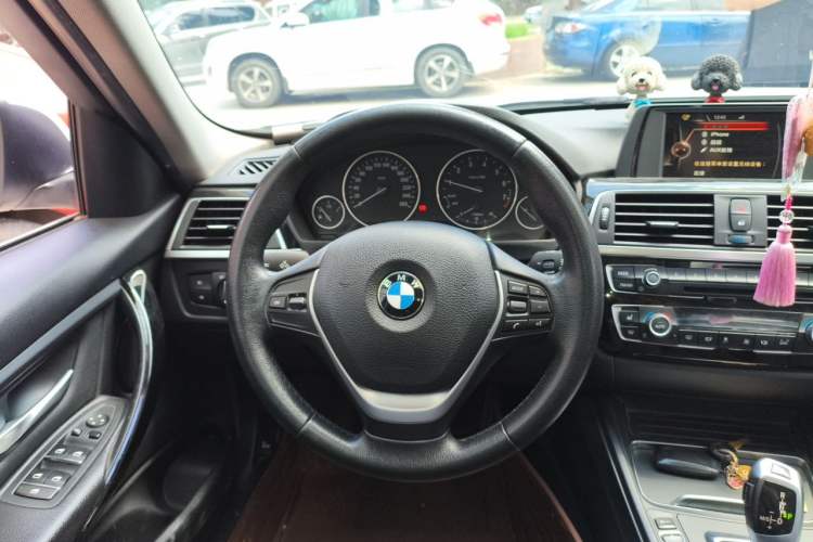 Used BMW 3 Series 2017 318Li Fashion Model Steering Wheel