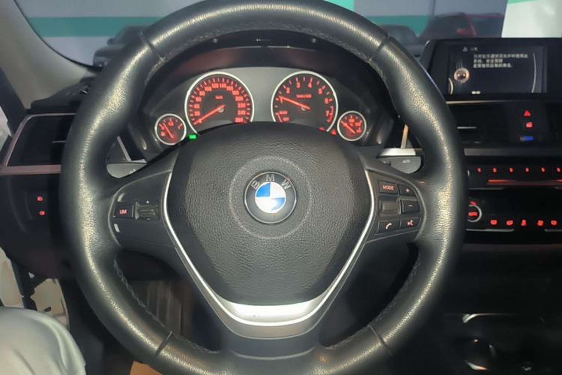 Used BMW 3 Series 2017 320Li Fashion Model Steering Wheel