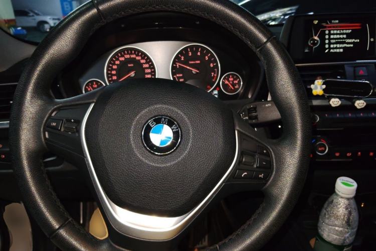 Used BMW 3 Series 2017 320Li Fashion Model Steering Wheel