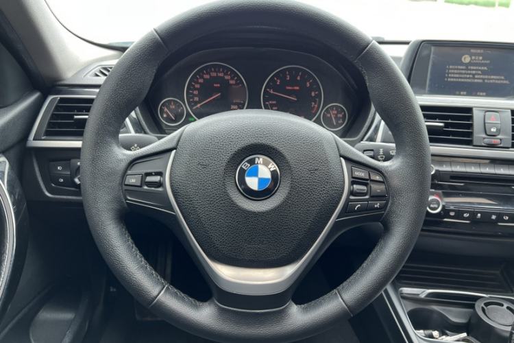 Used BMW 3 Series 2017 320Li Fashion Model Steering Wheel