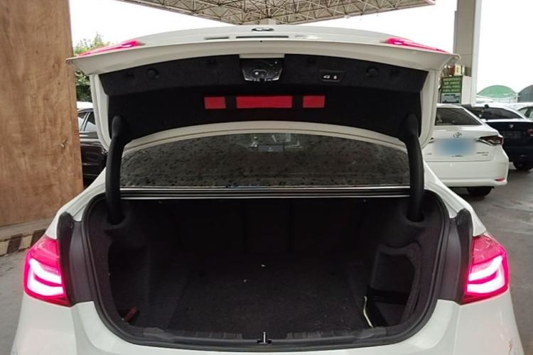 Used BMW 3 Series 2017 320Li M Sport Edition Trunk
