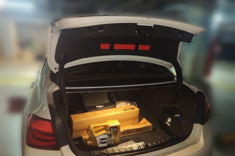 Used BMW 3 Series 2017 320Li Fashion Model Trunk