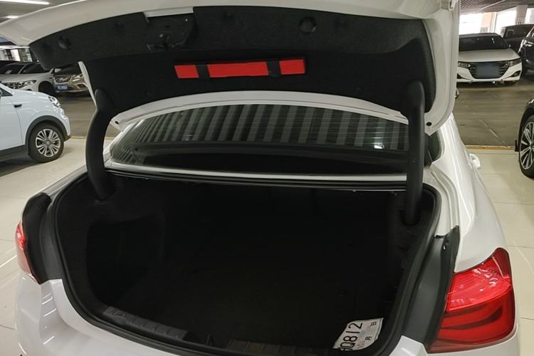 Used BMW 3 Series 2017 320Li Fashion Model Trunk