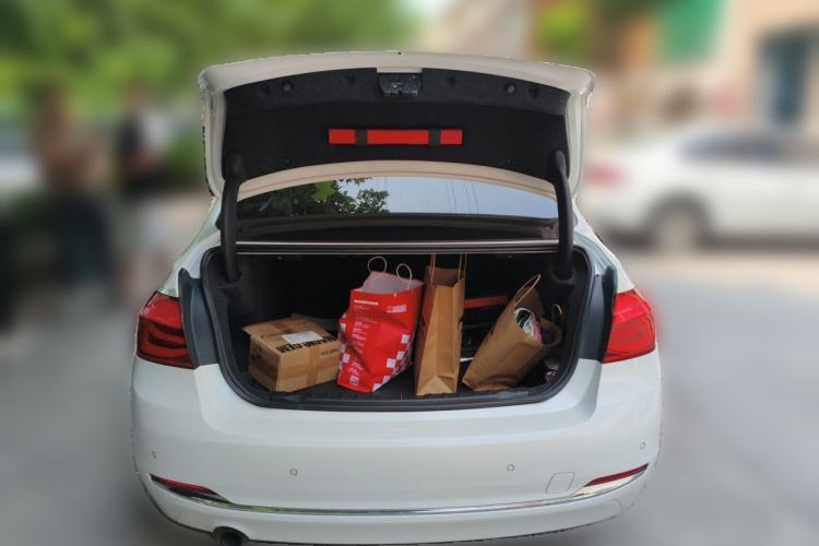 Used BMW 3 Series 2017 318Li Fashion Model Trunk
