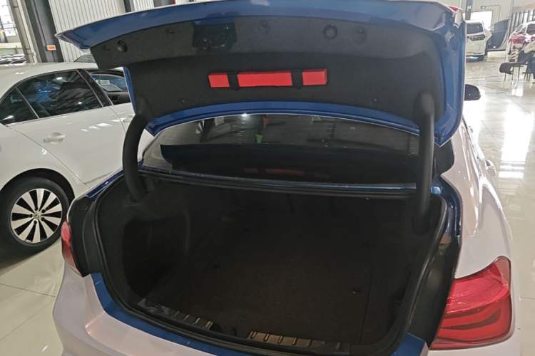 Used BMW 3 Series 2017 320Li M Sport Edition Trunk