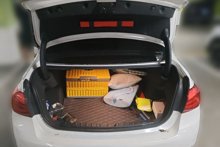 Used BMW 3 Series 2017 320Li Fashion Model Trunk