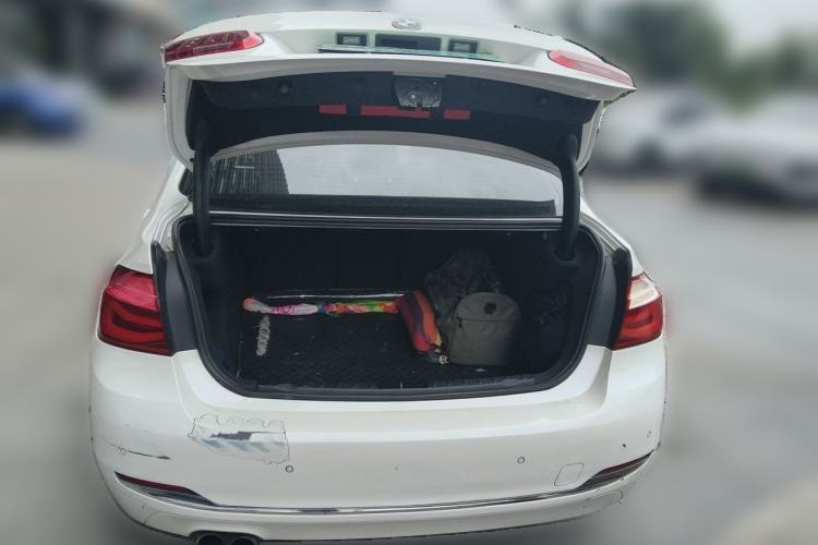 Used BMW 3 Series 2017 320Li Fashion Model Trunk