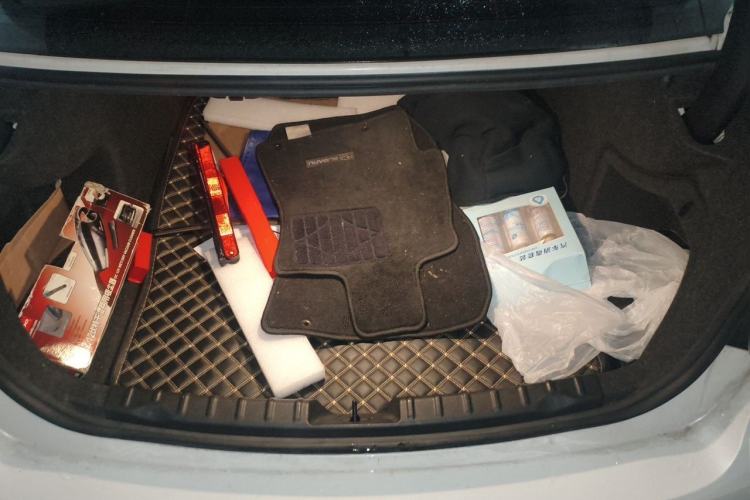 Used BMW 3 Series 2017 320Li Fashion Model Trunk