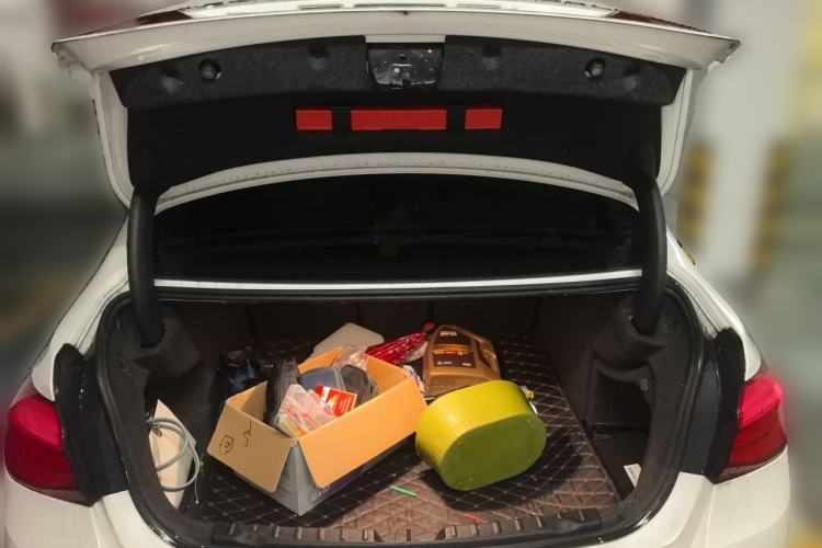 Used BMW 3 Series 2017 320Li Fashion Model Trunk