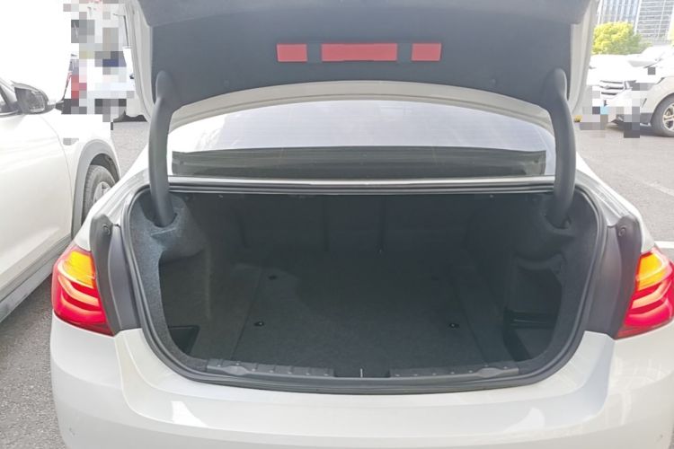 Used BMW 3 Series 2017 320Li Fashion Model Trunk