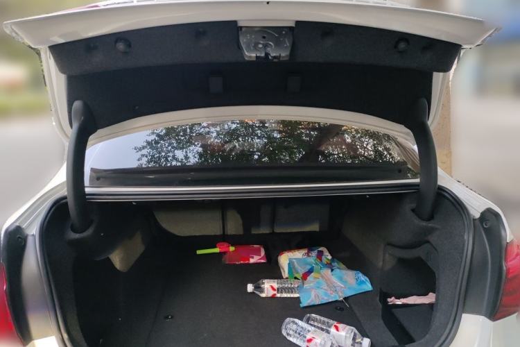Used BMW 3 Series 2017 320Li Fashion Model Trunk