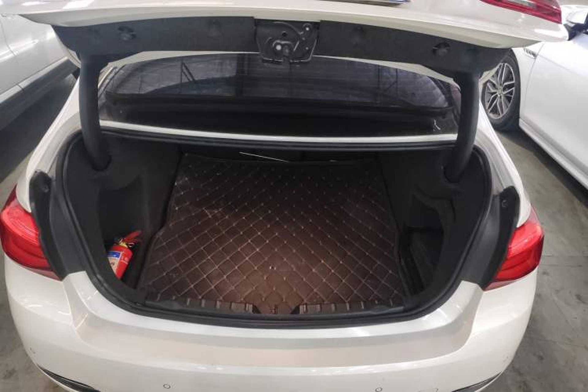 Used BMW 3 Series 2017 320Li Fashion Model Trunk
