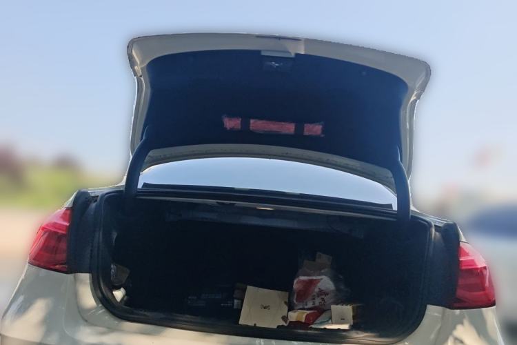 Used BMW 3 Series 2017 320i M Sport Trunk