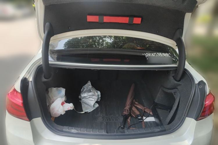 Used BMW 3 Series 2017 320Li Fashion Model Trunk