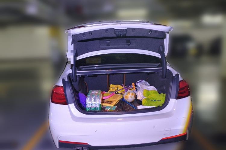 Used BMW 3 Series 2017 320i M Sport Trunk