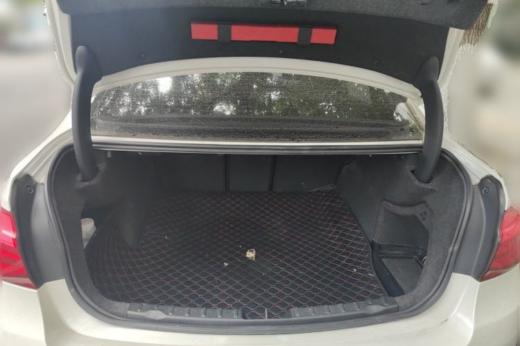 Used BMW 3 Series 2017 320Li Fashion Model Trunk
