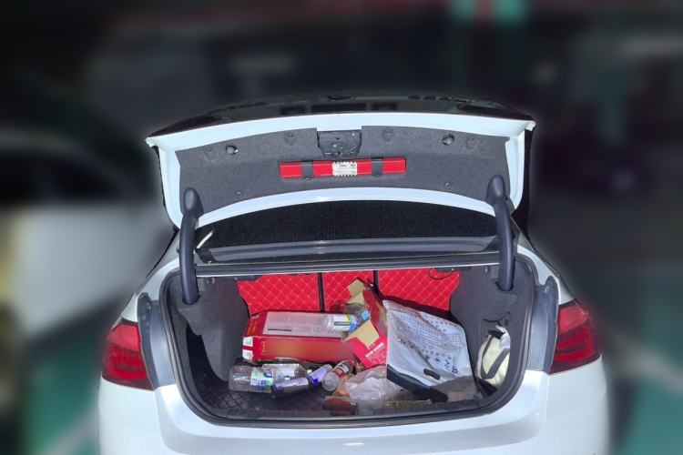 Used BMW 3 Series 2017 320Li Fashion Model Trunk