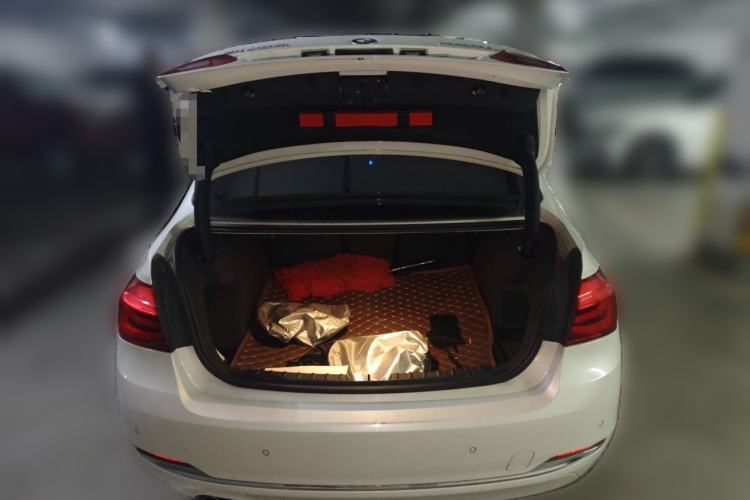 Used BMW 3 Series 2017 320Li Fashion Model Trunk