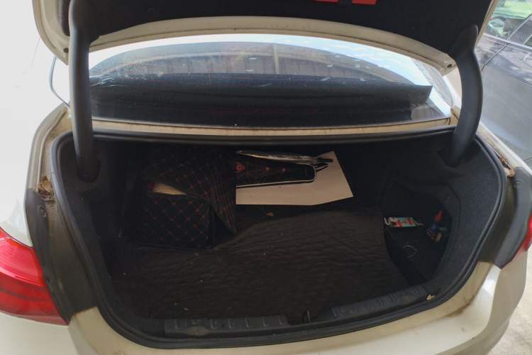 Used BMW 3 Series 2017 318i Fashion Model Trunk