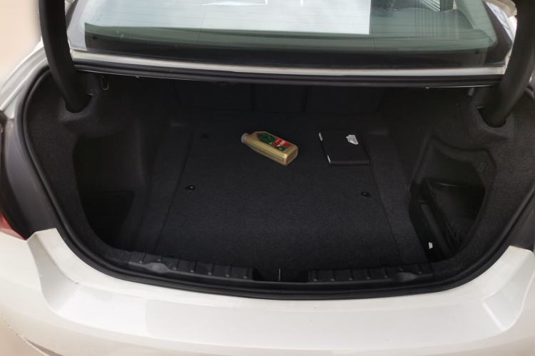 Used BMW 3 Series 2017 320Li Fashion Model Trunk