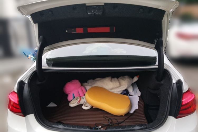 Used BMW 3 Series 2017 320Li Fashion Model Trunk
