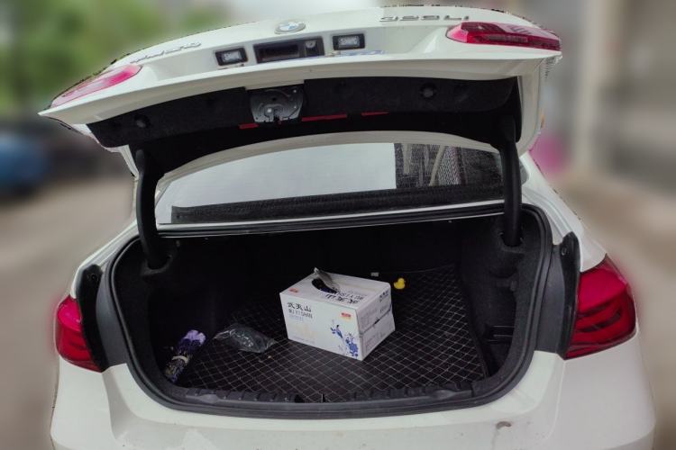 Used BMW 3 Series 2017 320Li M Sport Edition Trunk
