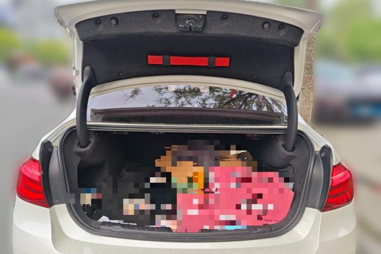 Used BMW 3 Series 2017 320Li Fashion Model Trunk