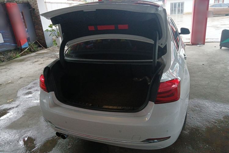 Used BMW 3 Series 2017 320Li xDrive Fashion Model Trunk