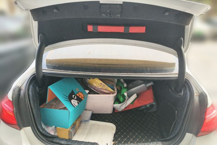 Used BMW 3 Series 2017 320Li Fashion Model Trunk