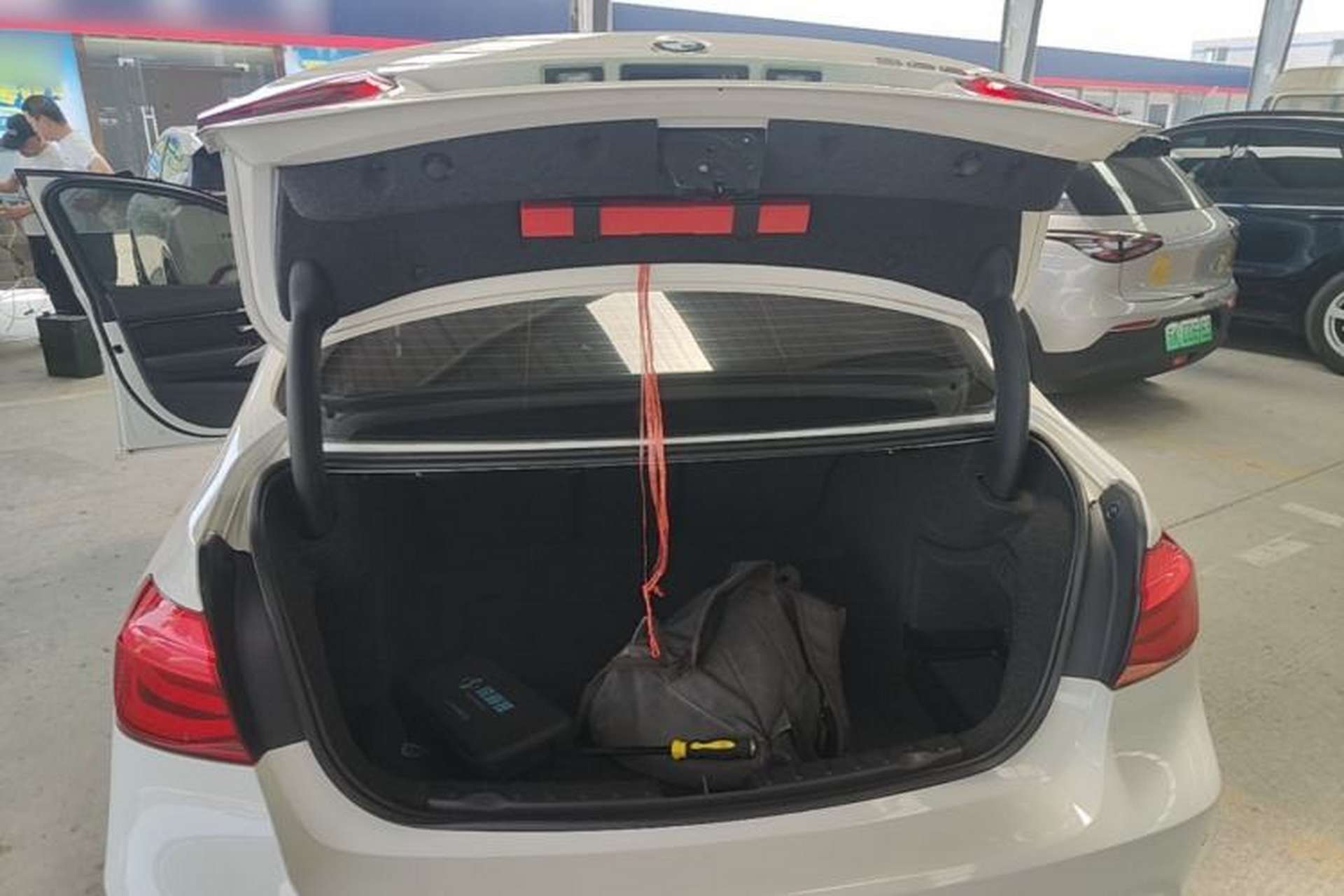 Used BMW 3 Series 2017 320i M Sport Trunk