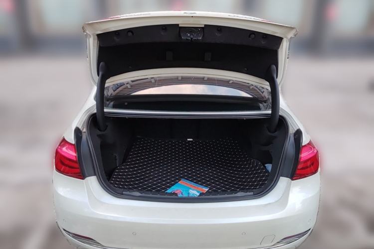 Used BMW 3 Series 2017 320Li Fashion Model Trunk