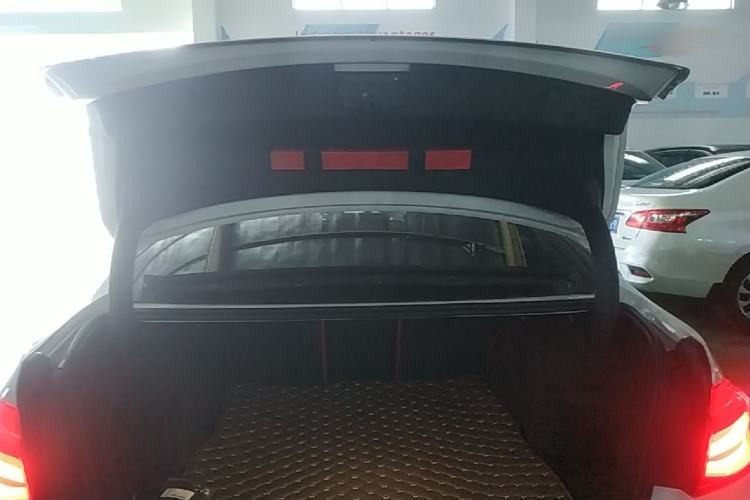 Used BMW 3 Series 2017 320Li Fashion Model Trunk