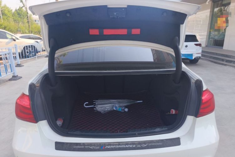 Used BMW 3 Series 2017 320Li Fashion Model Trunk