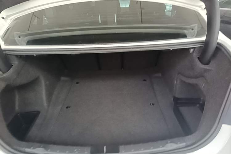 Used BMW 3 Series 2017 320Li M Sport Edition Trunk