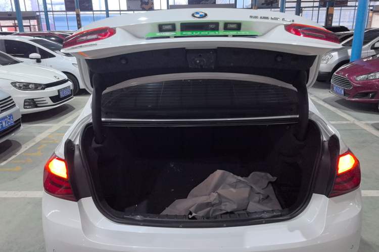 Used BMW 3 Series 2017 320Li xDrive Fashion Model Trunk