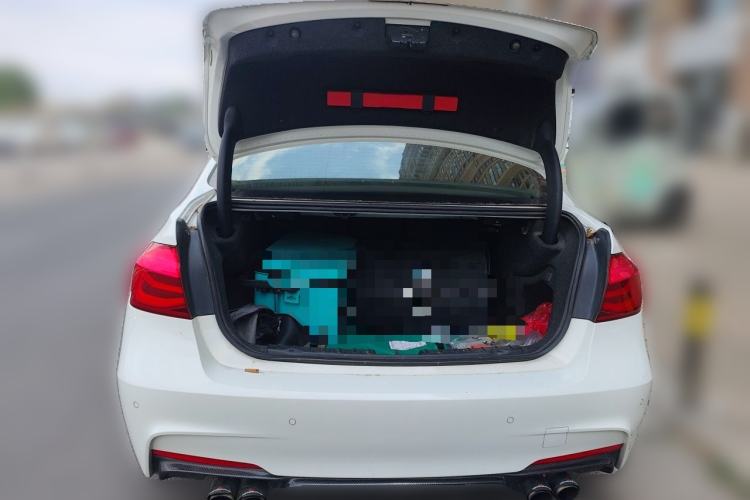 Used BMW 3 Series 2017 320i M Sport Trunk