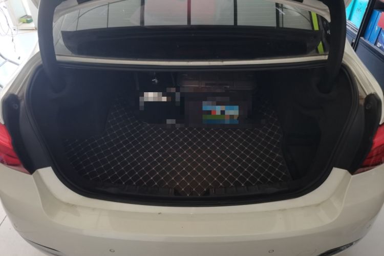 Used BMW 3 Series 2017 320Li Fashion Model Trunk