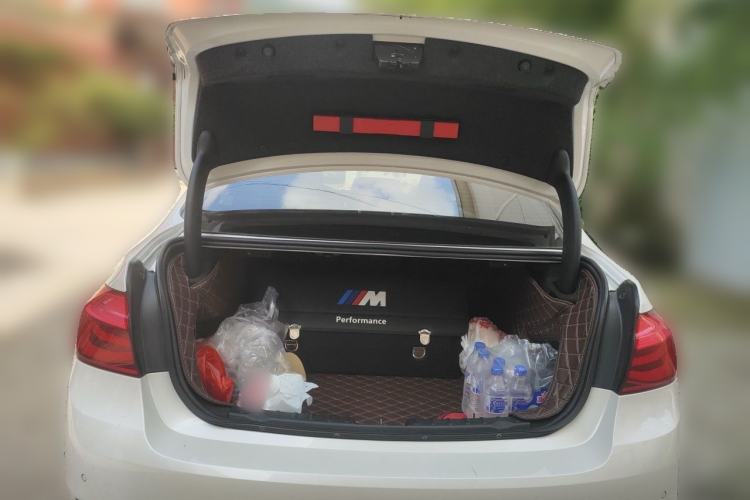 Used BMW 3 Series 2017 320Li Fashion Model Trunk