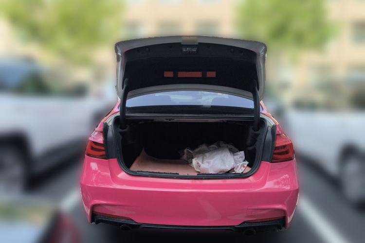 Used BMW 3 Series 2017 320i M Sport Trunk